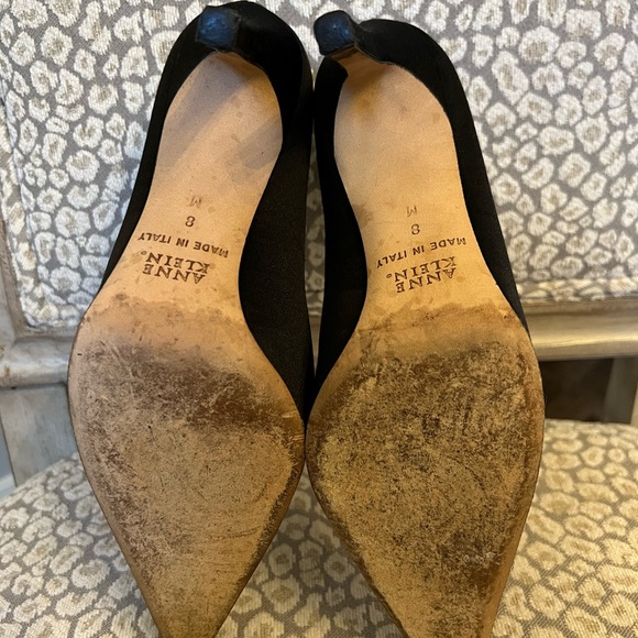 Anne Klein Satin Pumps with Crystal Floral Design - Picture 6 of 6